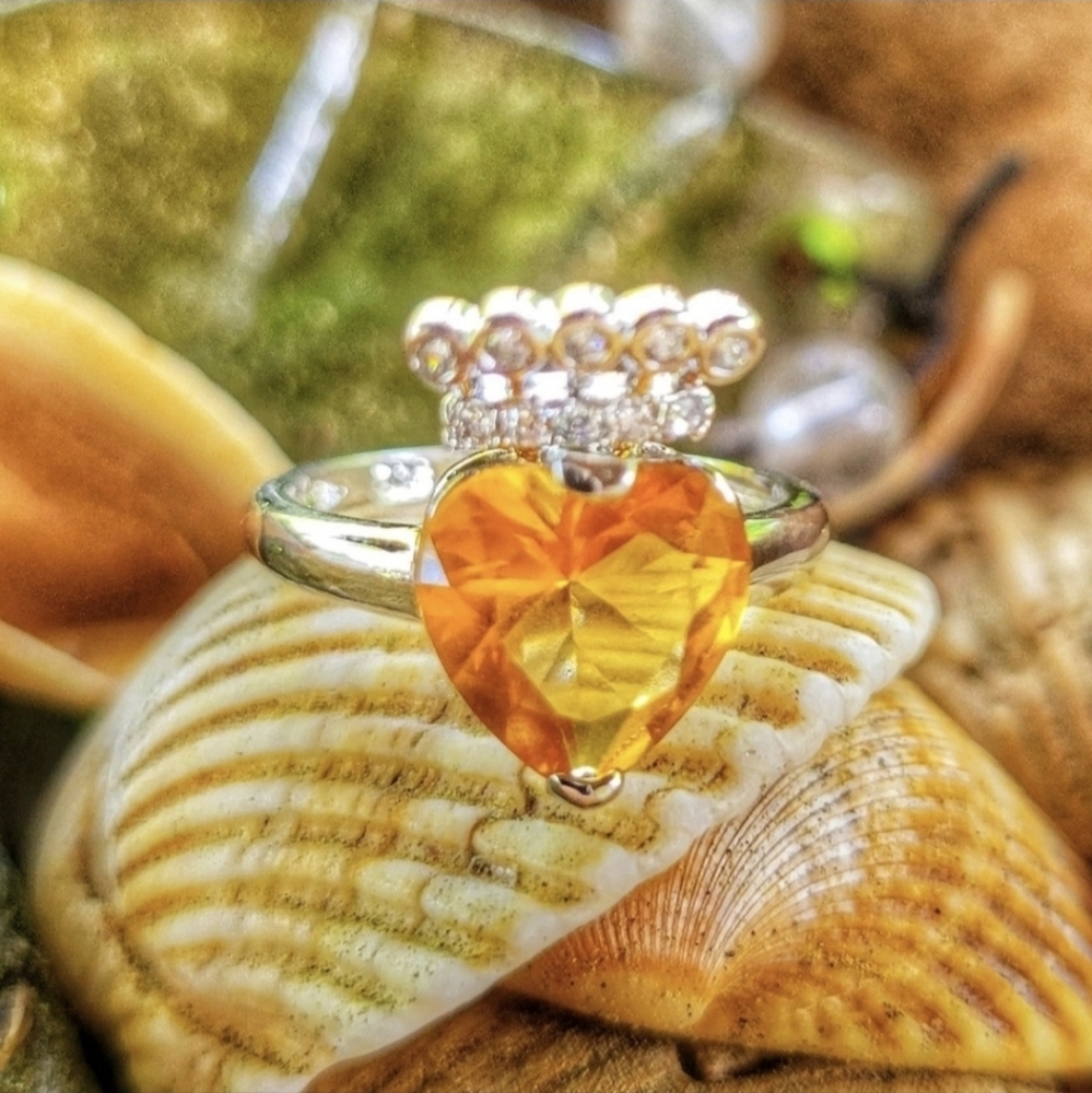 New Heart Shaped Orange Sapphire with White Topaz Crown Tiara 925 Silver Ring.